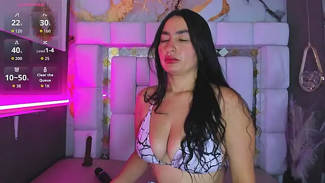 saray white  online show from March 8, 1:15 pm