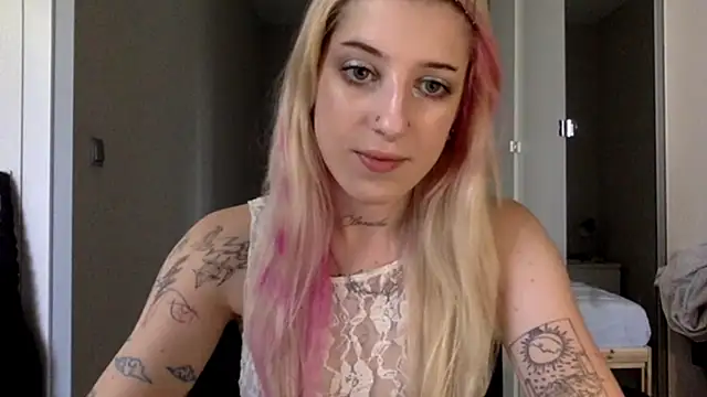 EmmyWet online show from July 11, 3:34 pm