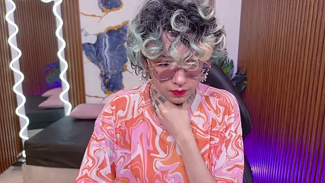 Lyra tay online show from July 30, 7:04 pm