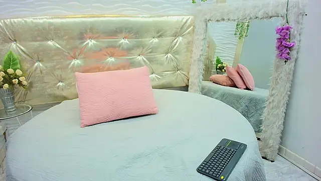 Mia belluci online show from March 16, 8:24 pm