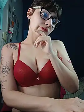 l0ve l0ve online show from August 9, 6:40 am