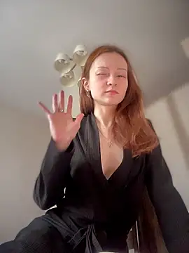 SadieSink  online show from March 3, 12:55 pm