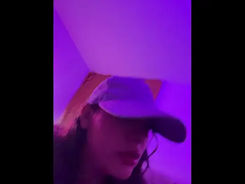 AriaDonatti online show from March 11, 4:38 am