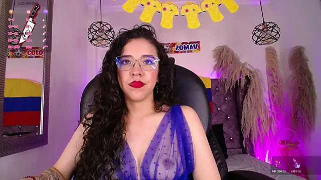 Amara Davis1 online show from July 7, 6:47 am