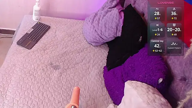 Amara Davis1 online show from July 20, 10:39 am