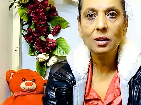 Hot queen58 online show from June 10, 5:50 am