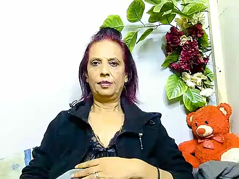 Hot queen58 online show from June 23, 4:21 am
