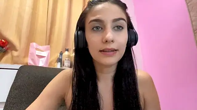 JessiaAllaire online show from March 7, 1:23 am