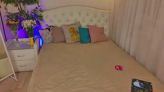 Nami Umi online show from July 1, 9:47 pm