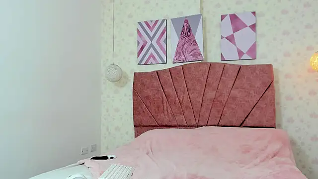 Melisaa Suarez online show from March 5, 4:58 pm