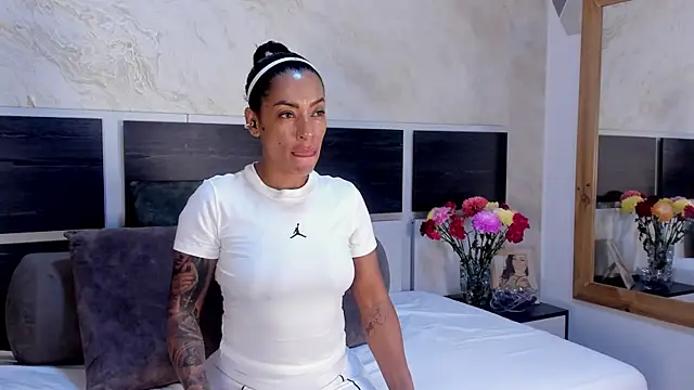 Natalia Cruzz online show from June 30, 1:54 pm