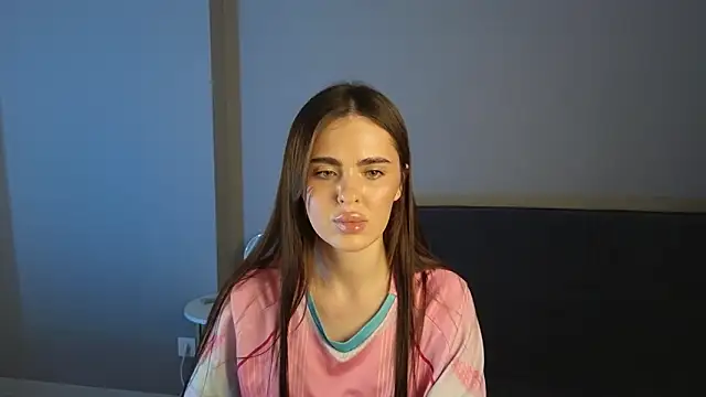 SheilaHigh online show from March 3, 5:30 pm