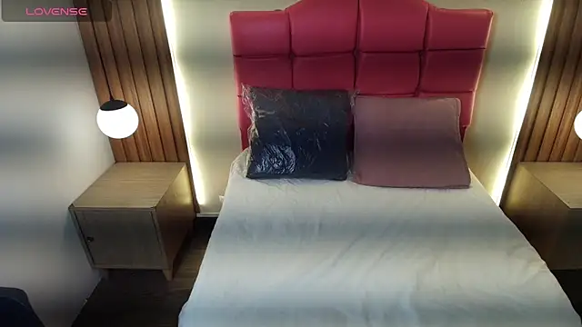 AbbyCoopeer online show from March 10, 1:15 pm