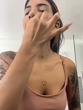 VioletaHills  online show from June 28, 12:34 pm