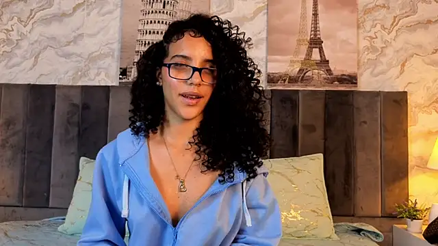 ElizabethSwift online show from March 15, 1:13 pm