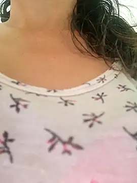 Lucia Rios online show from April 28, 9:29 pm