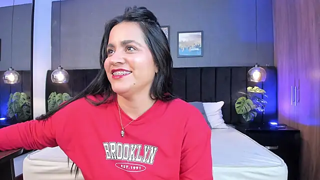 alejandra  garcia online show from July 7, 3:20 am