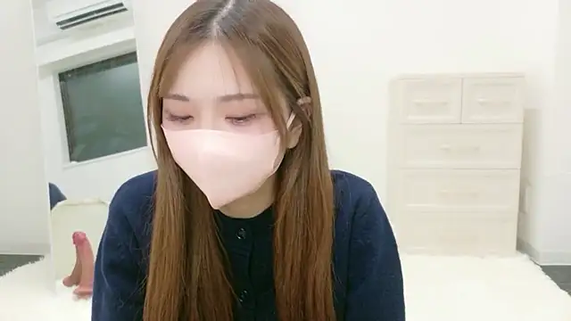 marinachan v online show from March 15, 9:11 am