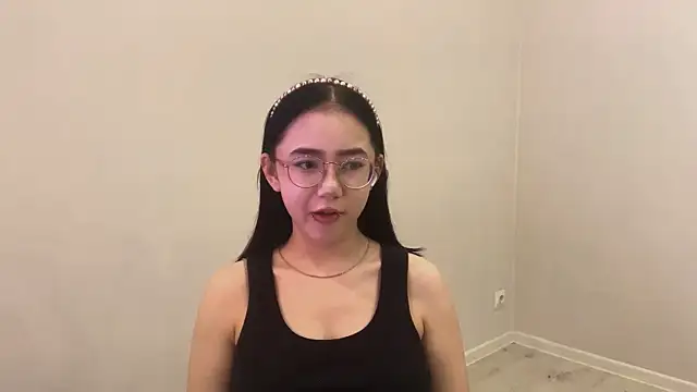 SolvedGlobe online show from May 4, 1:04 pm
