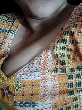 MUSKAN 786786- online show from March 5, 6:26 pm