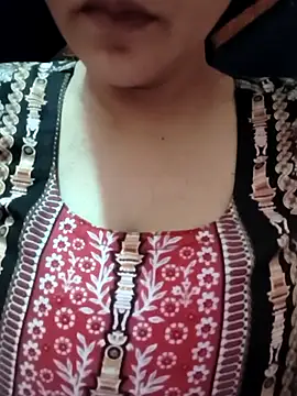 MUSKAN 786786- online show from March 17, 5:44 am