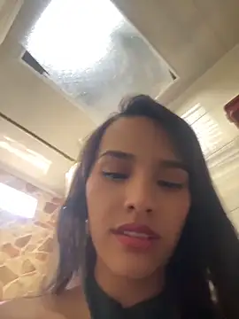 Mia-villalobos online show from May 10, 9:50 pm