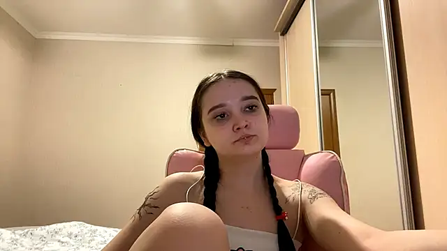 TrulaPhay online show from March 12, 5:15 pm