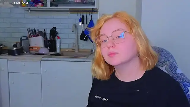 soft focus online show from May 2, 4:49 am