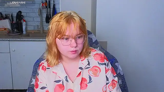 soft focus online show from April 30, 4:50 am