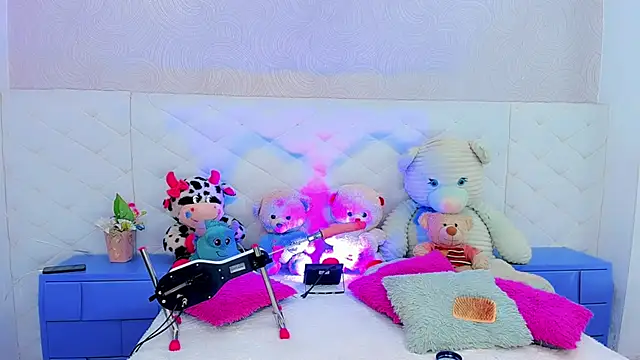 catriona queen16 online show from March 1, 7:08 am