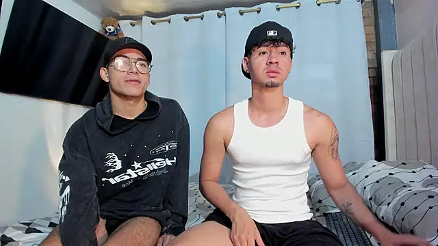 andrees  online show from March 14, 9:54 am