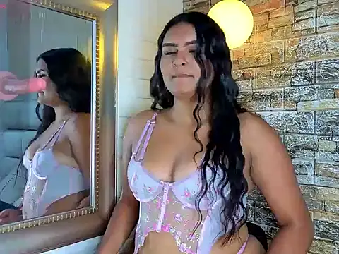 amarahanks11 online show from March 1, 10:53 pm