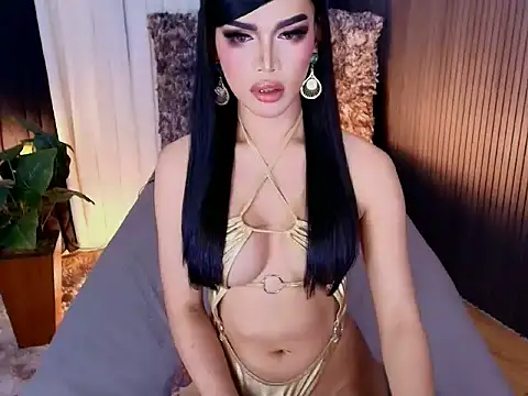 nikkieviolante online show from July 19, 2:36 am