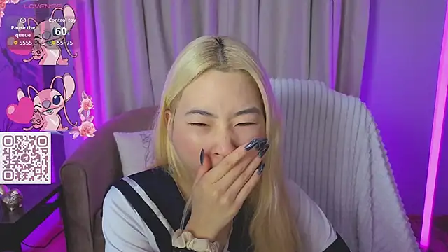 YunnaLuv online show from March 16, 12:57 am