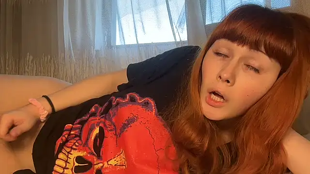 AlexaGudz online show from June 26, 9:32 am