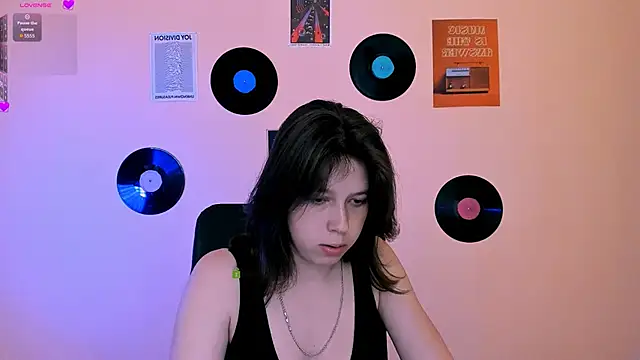 aria wild  online show from June 13, 7:22 pm