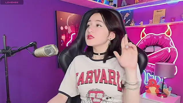 Velvet C4k3 online show from March 9, 8:12 pm