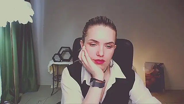 AliceSmite online show from May 26, 11:09 am