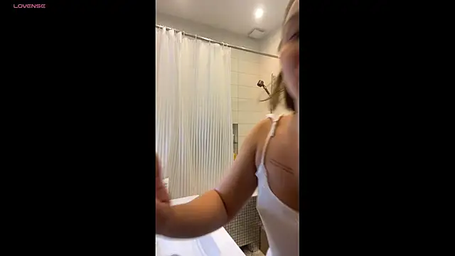 HermioneMoon online show from July 18, 9:56 am