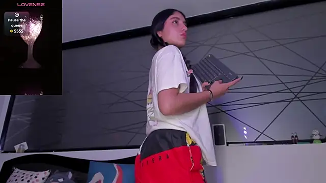 Princess tina online show from March 7, 1:01 am