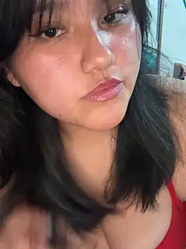 lunaluxe7 online show from March 26, 2:14 am