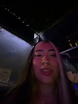 ManuelaVeeleez online show from July 12, 4:46 am