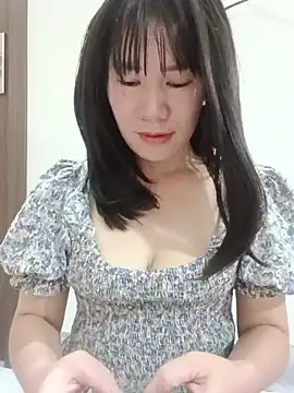 Bondgirl 9 online show from August 1, 9:17 pm