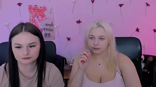 miss courtney  online show from May 1, 9:01 am