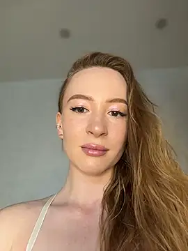 Little Candy 18 online show from August 6, 5:36 am