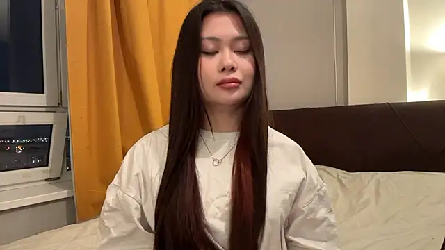 YukiLian online show from March 6, 4:57 pm