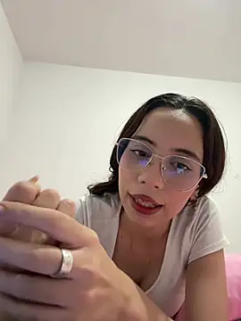 Nicole Cute04 online show from July 26, 5:04 am