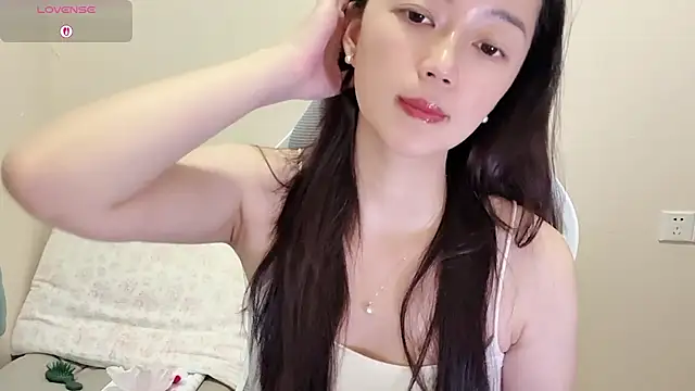 jinxiyao01 online show from August 2, 8:50 am
