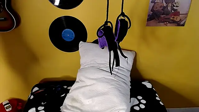 lilithevil32 online show from July 28, 1:47 am