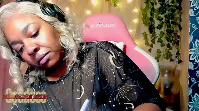 Goddess MercedesRedd online show from June 14, 4:07 pm